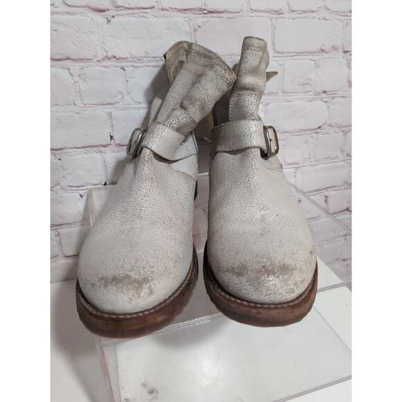 Frye Veronica Flex White Leather Distressed Slip On Ankle Bootie Moto 9 Biker - Picture 5 of 11